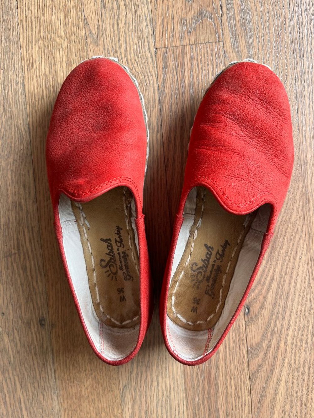 Maranello Rosso Sabahs- Discontinued Color, Rare!